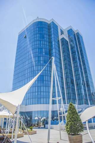 Курортные отели Golden Coast Баку-2