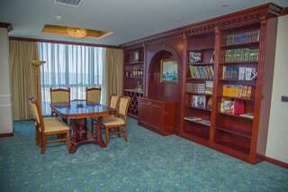 Курортные отели Golden Coast Баку Четырехместный номер «Премиум»-2